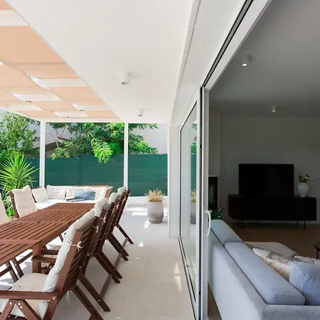 Eli - New Unique Holiday House With Swimming Pool Kaštela