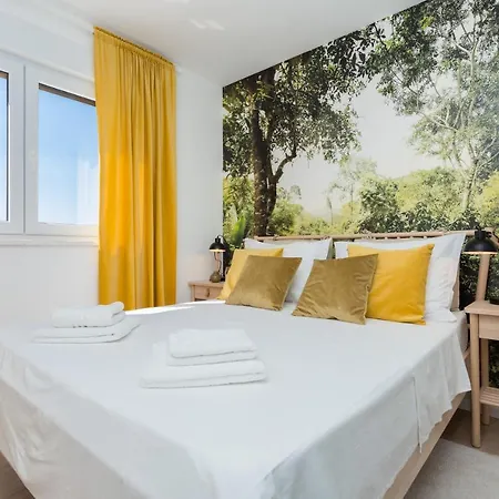 Eli - New Unique Holiday House With Swimming Pool Vila *