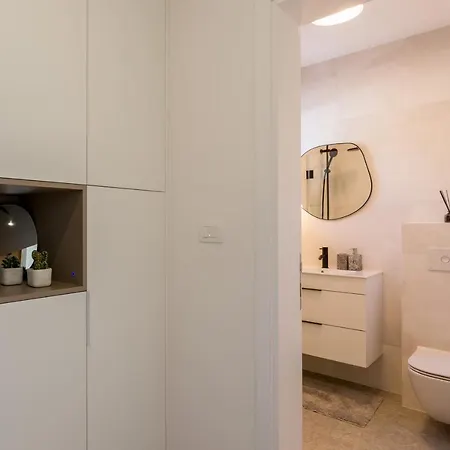 Vila Eli - New Unique Holiday House With Swimming Pool